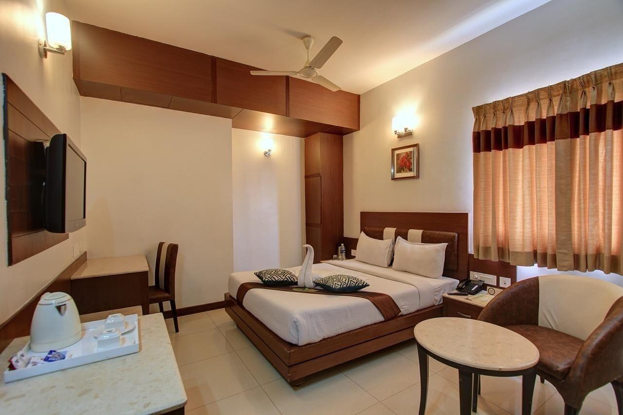 Hotel Prince Gardens Κοϊμπατόρε Εξωτερικό φωτογραφία