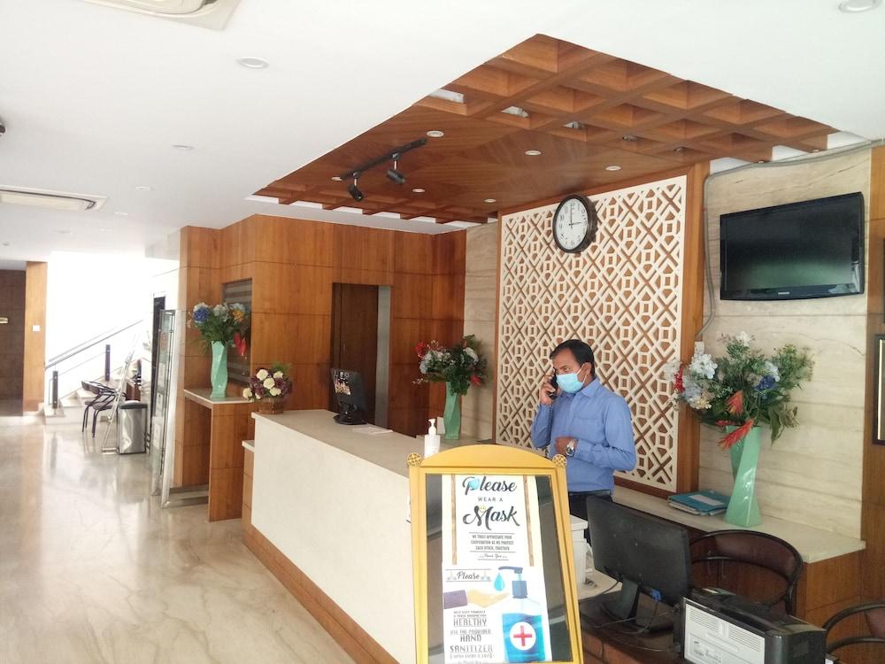 Hotel Prince Gardens Κοϊμπατόρε Εξωτερικό φωτογραφία