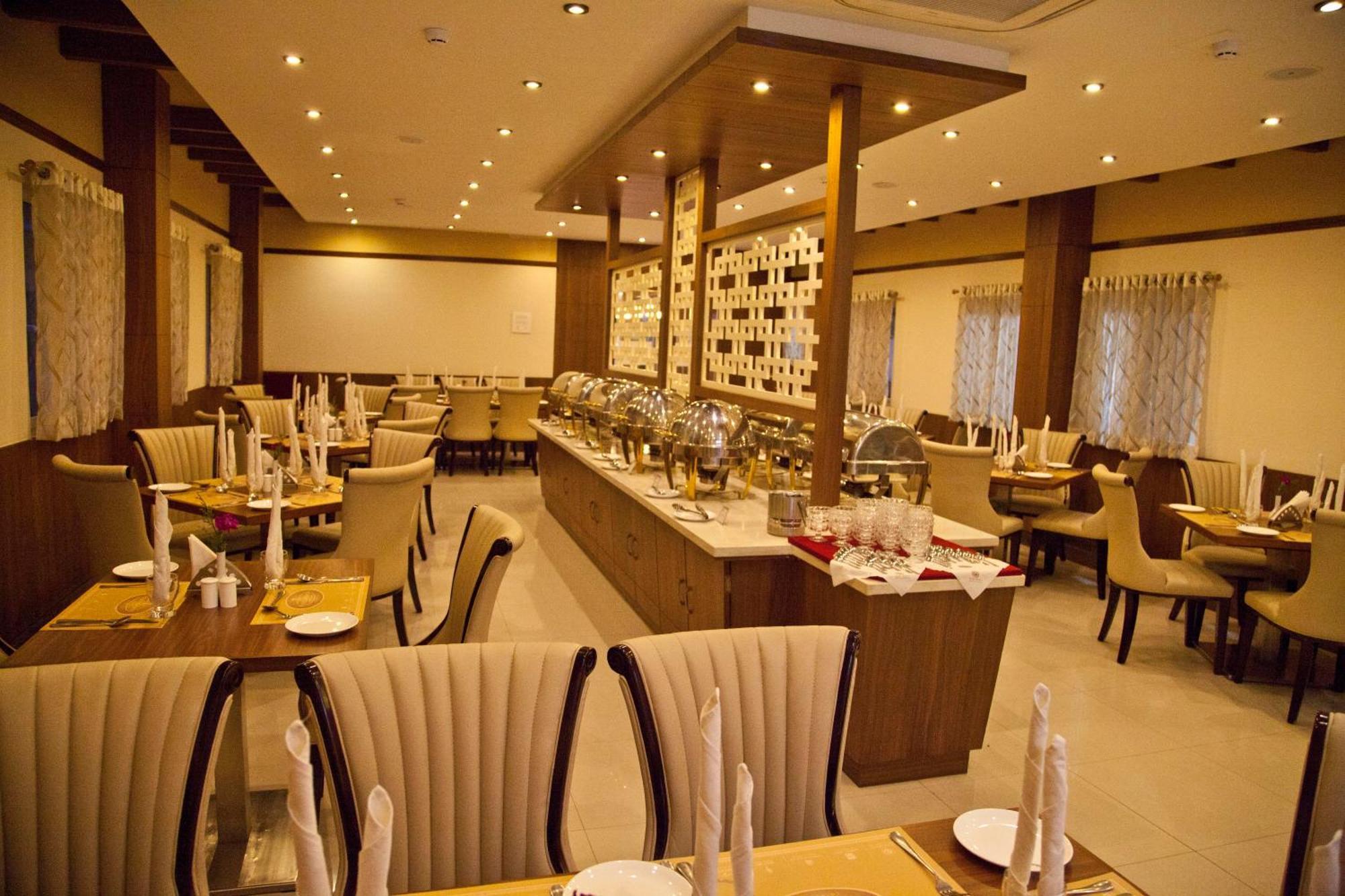 Hotel Prince Gardens Κοϊμπατόρε Εξωτερικό φωτογραφία