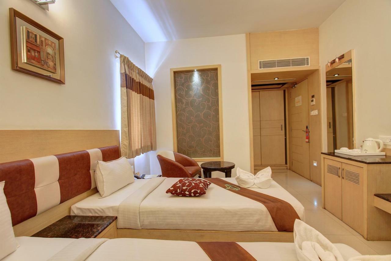 Hotel Prince Gardens Κοϊμπατόρε Εξωτερικό φωτογραφία