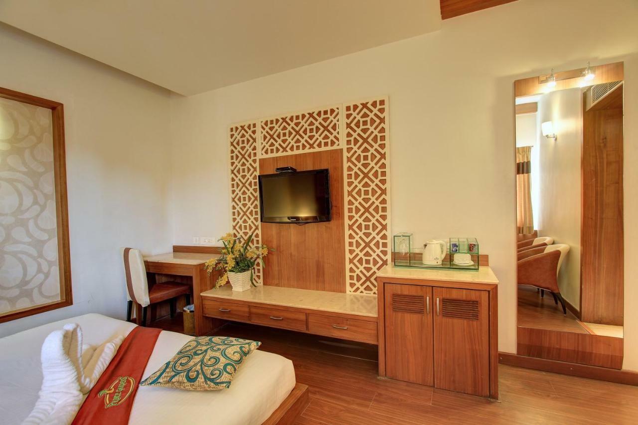 Hotel Prince Gardens Κοϊμπατόρε Εξωτερικό φωτογραφία