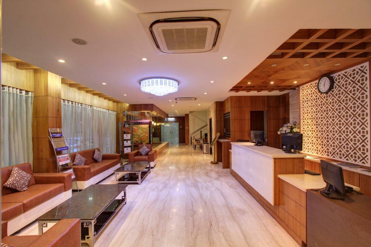 Hotel Prince Gardens Κοϊμπατόρε Εξωτερικό φωτογραφία